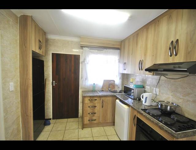 3 BEDROOM SIMPLEX FOR SALE IN DAWN PARK